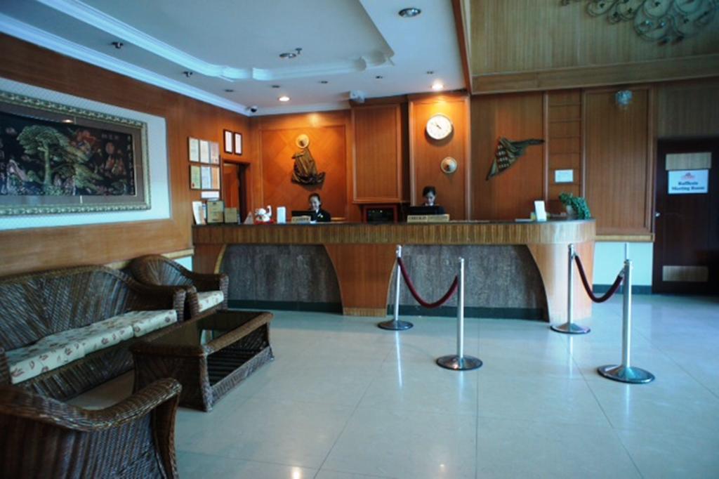 Tyng Garden Hotel Sandakan Exterior photo